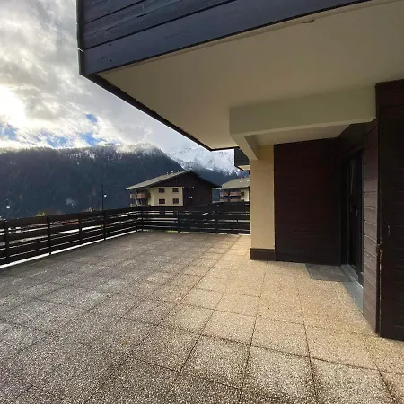 à Petit-châtel Avec Wifi Et Parking, Animaux Acceptés - Fr-1-693-32 * Châtel