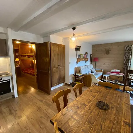 A Petit-chatel Avec Wifi Et Parking, Animaux Acceptes - Fr-1-693-32 דירה Châtel